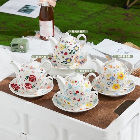 طقم ابريق مع مج وكوستر 