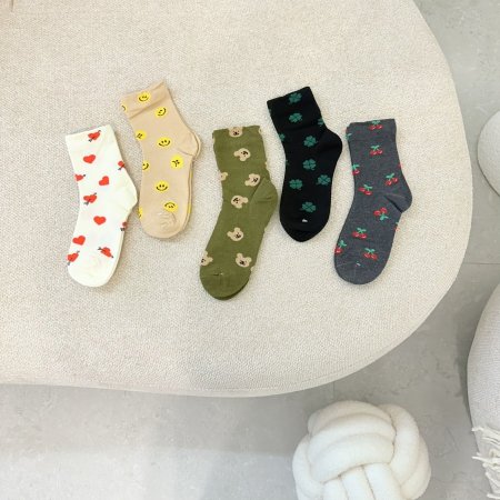 جرابات قطن كرز وقلوب ودب وسمايل وورق