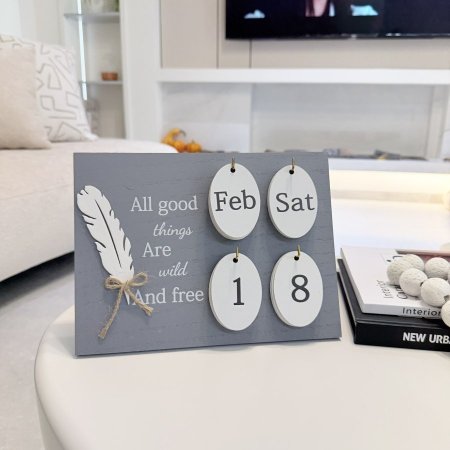 كالندر خشبي