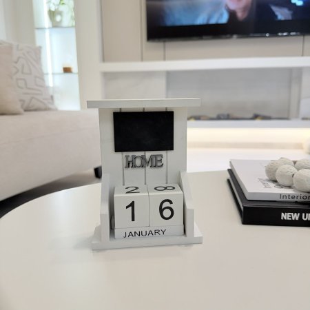 كالندر خشبي