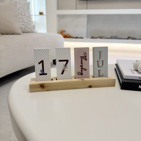 كالندر خشبي