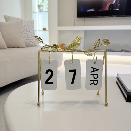 كالندر معدني  لون ذهبي