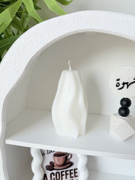شمع ديكور لون ابيض