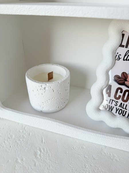 شمع ديكرو حجري لون ابيض