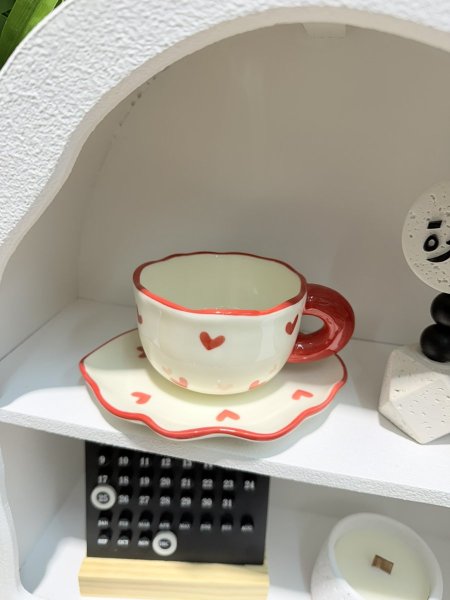 مج هاند ميد قلوب احمر